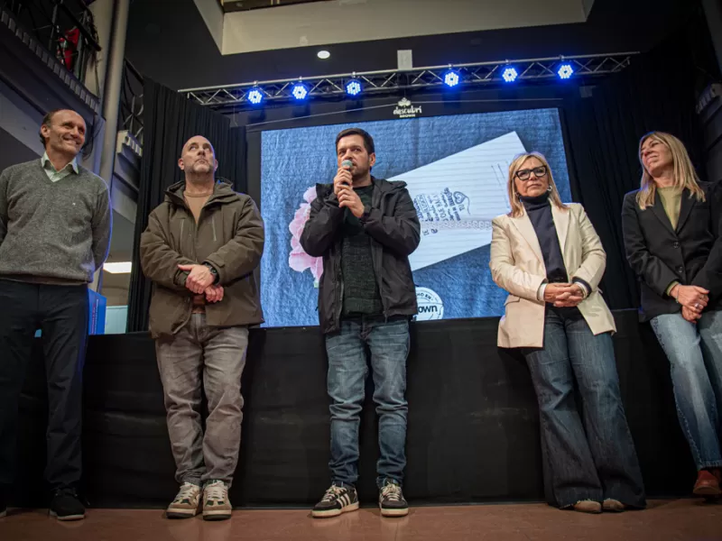 El Municipio entregó 89 certificados y reconoció a 44 emprendimientos con la marca “Hecho en Brown”