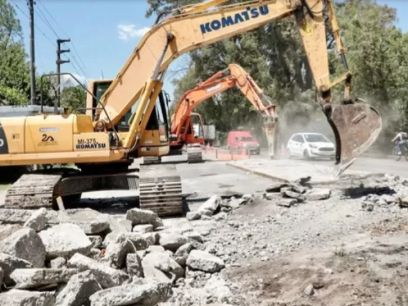 Avanzan las obras de repavimentación y drenaje en la ruta 234 y se profundiza el plan hidráulico en todo el distrito