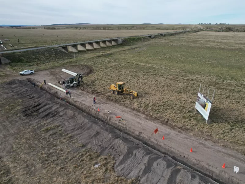 La Provincia autoriz&oacute; a los municipios a utilizar fondos de caminos rurales para obras hidr&aacute;ulicas