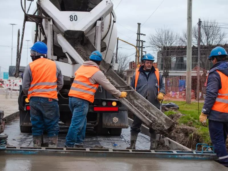 Avanzan las obras de reparación integral en la Avenida Almirante Brown