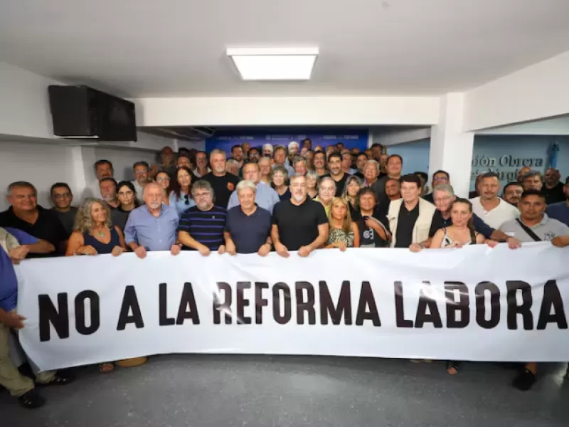La CGT se re&uacute;ne en medio de la interna sindical mientras crecen las presiones por un nuevo paro contra la reforma laboral