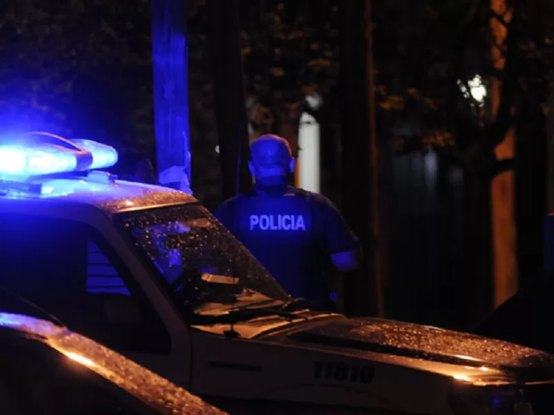 Amenazaron y agredieron con una pieza de hierro a un joven de 22 a&ntilde;os