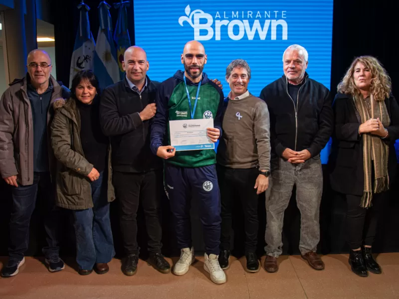 Entregaron certificados a egresados de la tercera promoción de la Escuela de Guardavidas