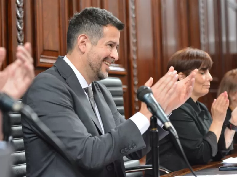 El Concejo Deliberante de La Plata realiz&oacute; una sesi&oacute;n especial con reconocimientos a personalidades e instituciones de la ciudad