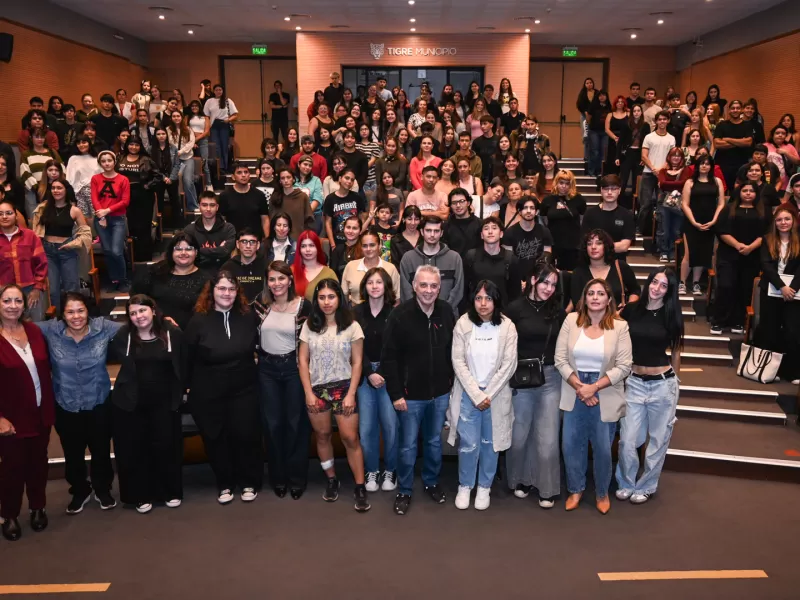 Zamora lanz&oacute; el programa Tigre Educa Superior 2026 con 250 becas para estudiantes