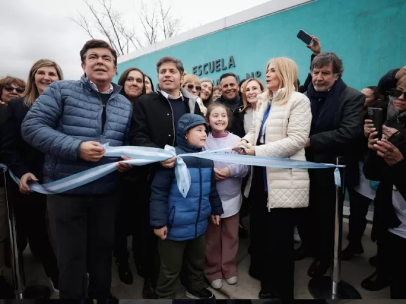 Kicillof: "Milei vino un rato a sacarse una foto, pero no se anima a caminar los barrios de La Matanza"