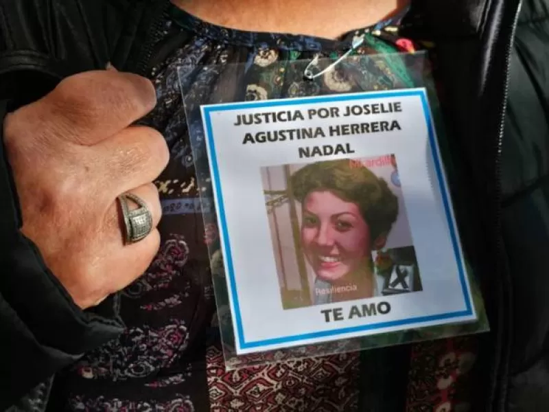Comenz&oacute; el juicio por el femicidio de Joselie Herrera Nadal y su madre viaj&oacute; desde Mendoza para pedir justicia