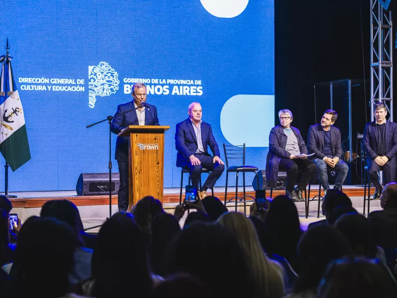 Más de 10 mil docentes participan del 10° Congreso de Educación