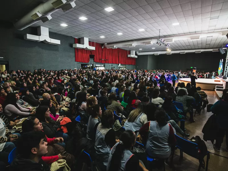 Más de 10 mil docentes participan del 10° Congreso de Educación