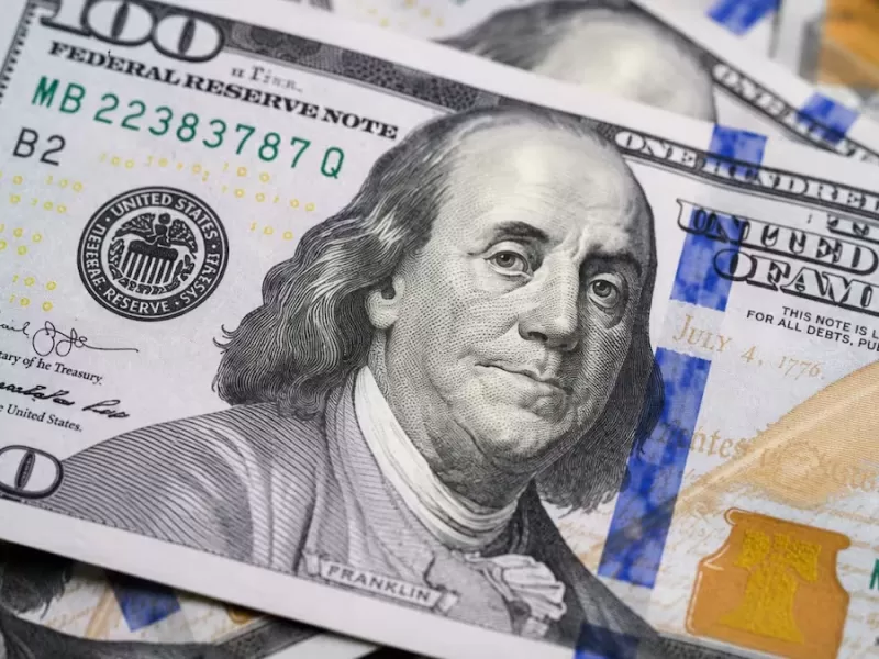 Los argentinos compraron m&aacute;s de u$s2.800 millones en agosto