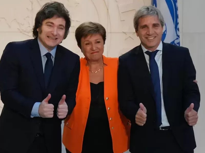 El FMI destac&oacute; la mejora econ&oacute;mica de Argentina y se&ntilde;al&oacute; que fortalecer las reservas es el principal desaf&iacute;o