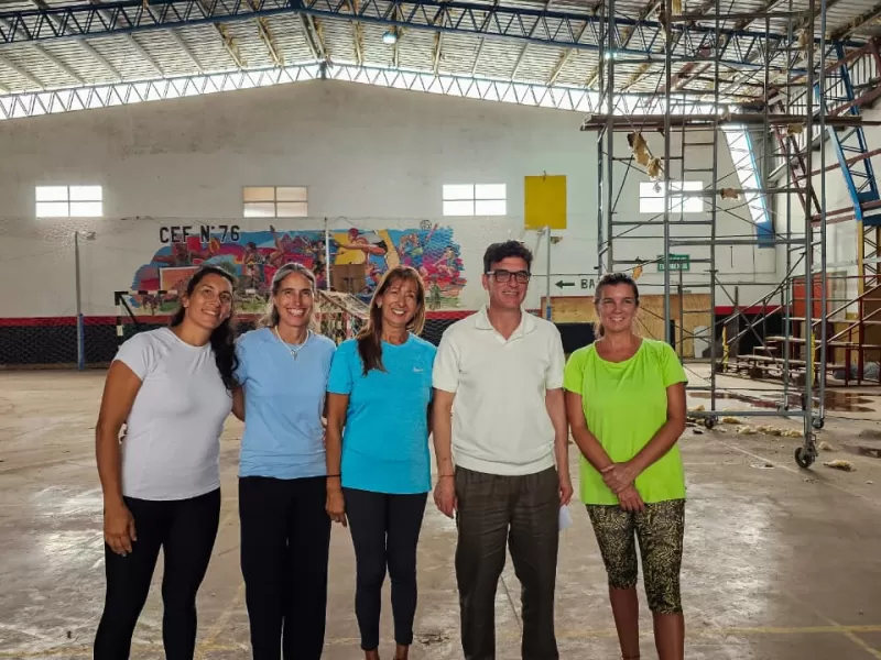 El Consorcio de Puerto Quequ&eacute;n colabora con la puesta en valor del gimnasio del CEF N&ordm; 76