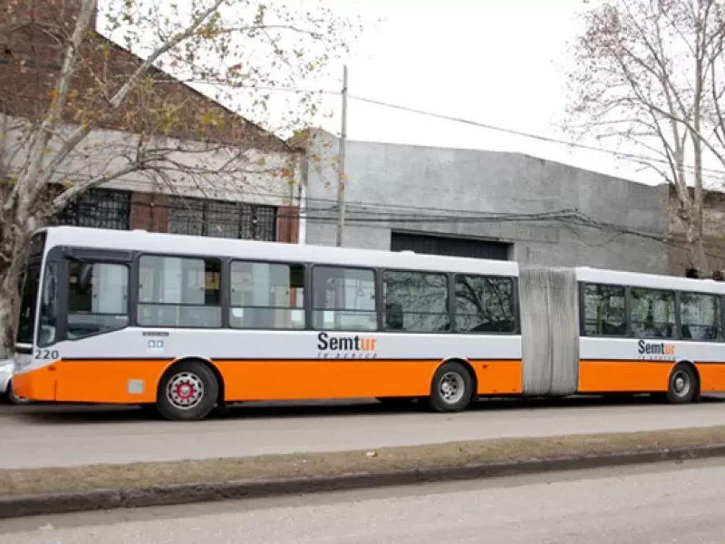 La Línea 723 incorporó colectivos articulados para mejorar la conectividad en Nordelta