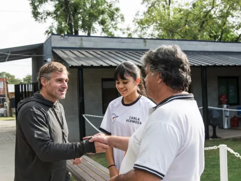 Ach&aacute;val acompa&ntilde;&oacute; la Liga Municipal de Futsal en Del Viso y destac&oacute; el crecimiento de los clubes municipales