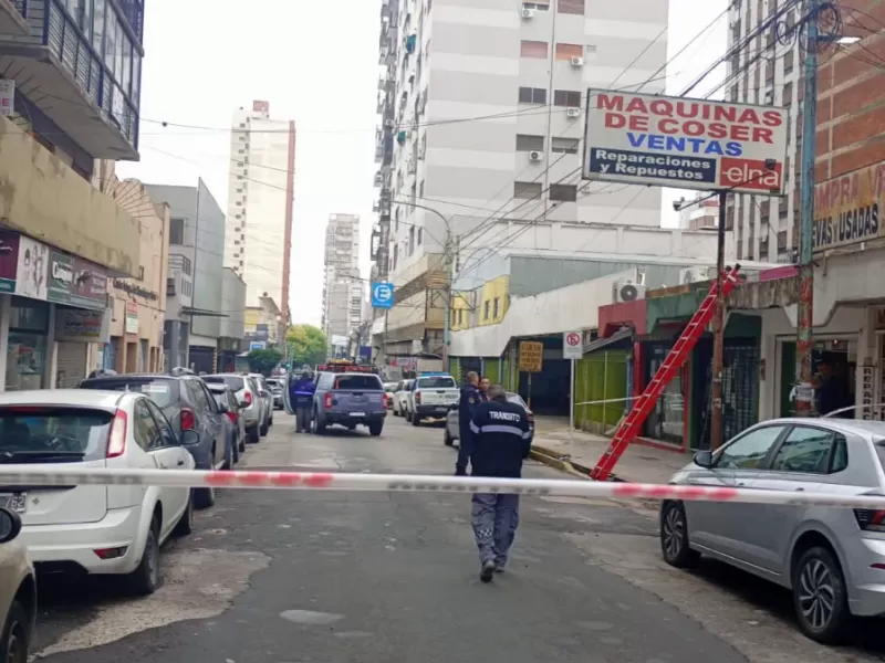 Tragedia: un joven muri&oacute; tras caer desde el cuarto piso de un edificio