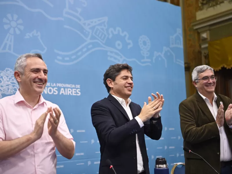Kicillof present&oacute; el primer Recetario Bonaerense del SAE con recetas de los 135 municipios