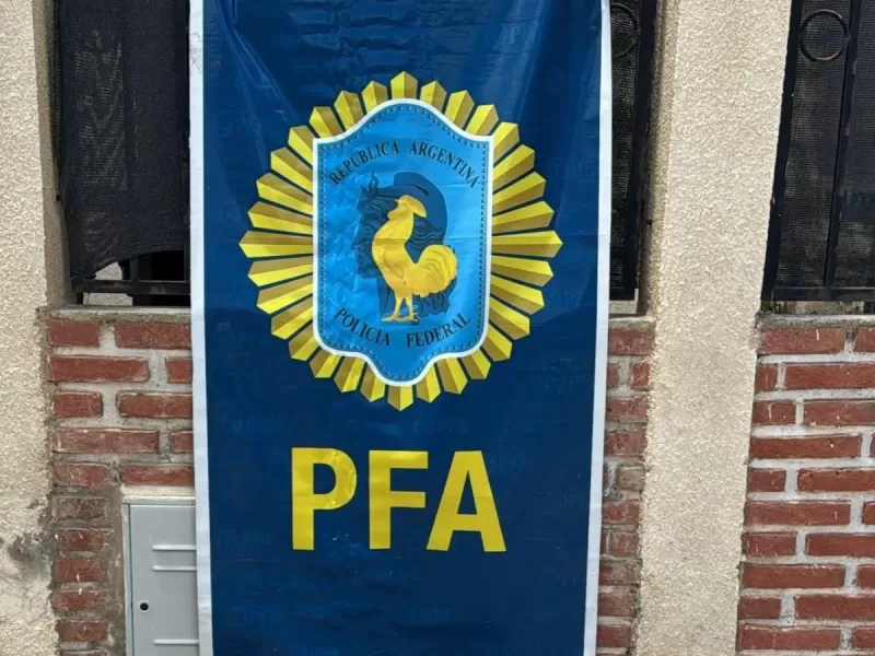 Allanaron una vivienda y frustraron un plan de ataques raciales contra escuelas en Jujuy y Buenos Aires