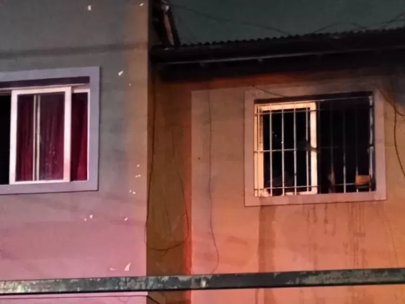 Muri&oacute; una joven de 28 a&ntilde;os tras el incendio de un d&uacute;plex en el barrio Morelli