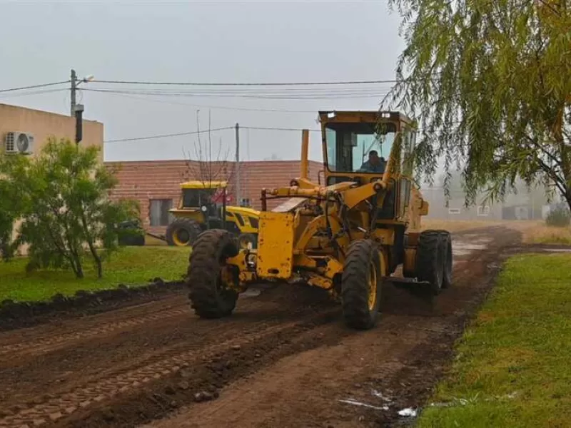 Juan Fiorini supervis&oacute; obras de mejorado y nivelaci&oacute;n de calles en el barrio San Juan