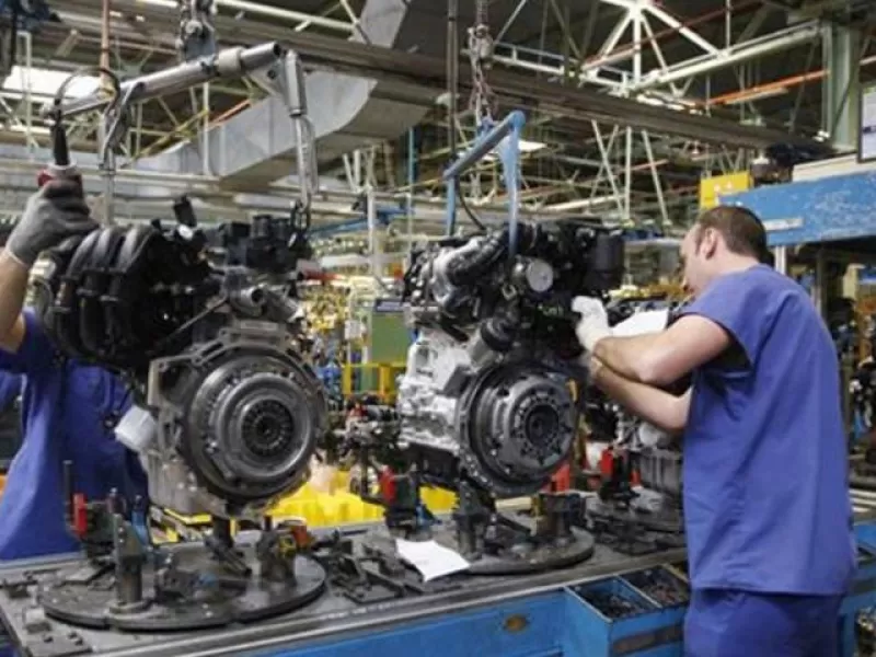 La producci&oacute;n industrial cay&oacute; 5,7% en mayo y profundiz&oacute; la retracci&oacute;n del sector manufacturero