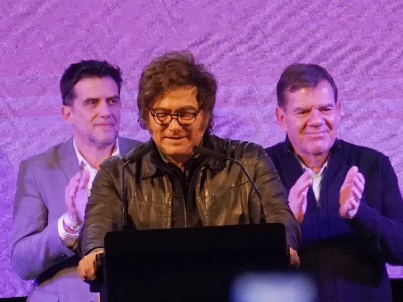 Milei reunió al Gabinete tras la derrota electoral en Buenos Aires