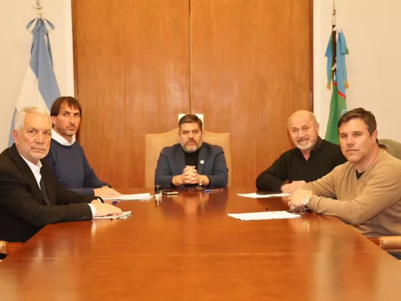 Intendentes de la Regi&oacute;n Capital respaldaron el reclamo por la continuidad de la Base Aeronaval de Punta Indio