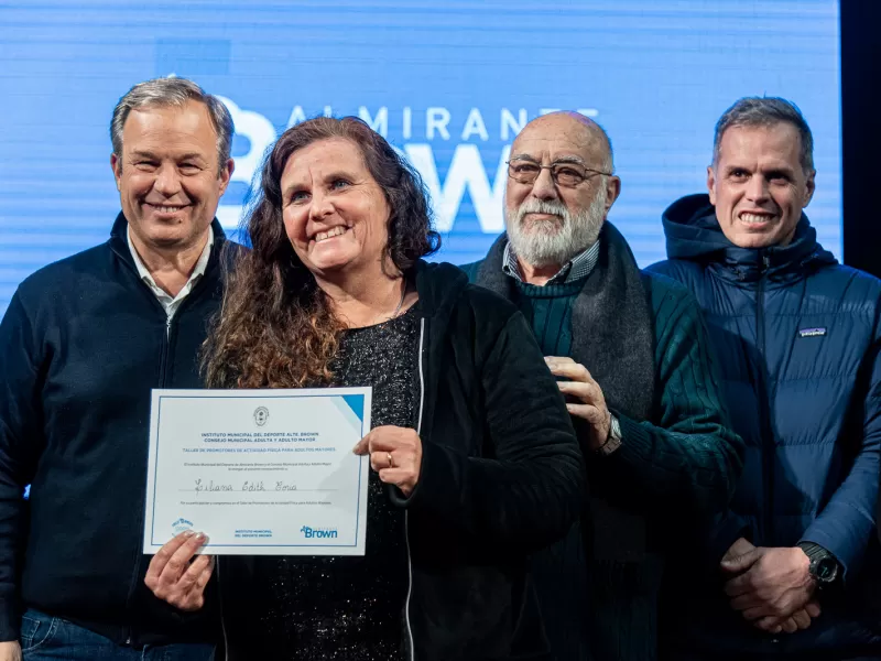Se entregaron reconocimientos a promotores de actividad física para adultos mayores