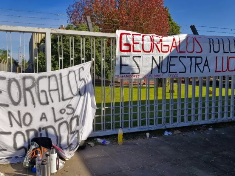 Conflicto en Georgalos: trabajadores paralizan la planta y denuncian incumplimiento de la conciliación obligatoria