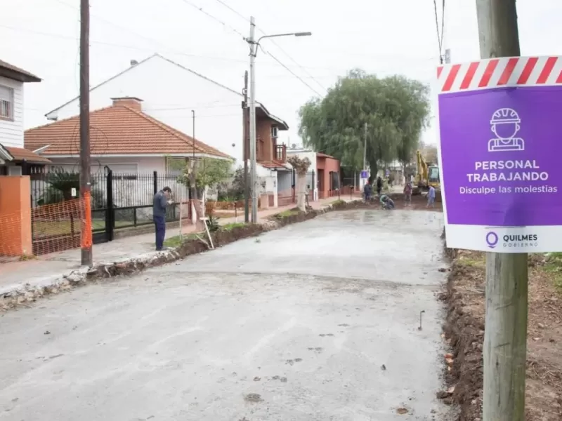 Bernal: avanzan las obras de repavimentaci&oacute;n en una zona clave para mejorar la circulaci&oacute;n