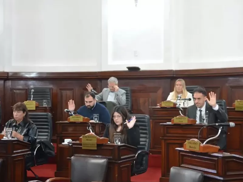 Amplia agenda de proyectos y protagonizó un fuerte debate político en el Concejo Deliberante