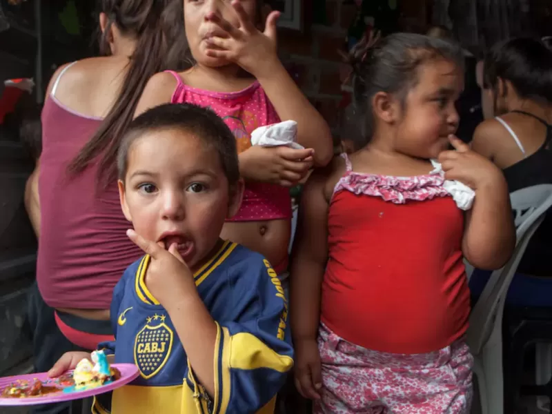 UNICEF inform&oacute; una baja de la pobreza infantil en 2025, pero advirti&oacute; sobre un posible repunte en 2026