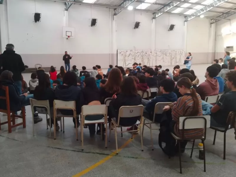 Puerto Ciudad fortalece su compromiso social con acciones de prevención en las escuelas