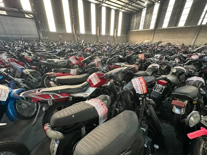 El Municipio compactó 900 motos y autos abandonados o secuestrados en operativos viales