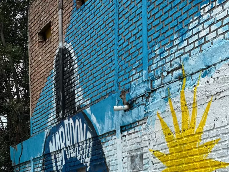 La ciudad homenajeó a Diego Maradona en su cumpleaños con un nuevo mural en Burzaco