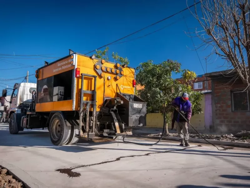 Finaliz&oacute; la construcci&oacute;n de 29 nuevas cuadras de pavimento en Bernal Oeste