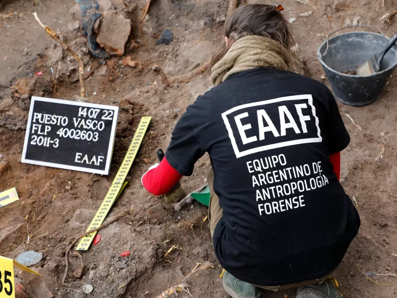 La Provincia financiar&aacute; nuevas tareas del EAAF para identificar v&iacute;ctimas de la dictadura en Mar del Plata y Magdalena