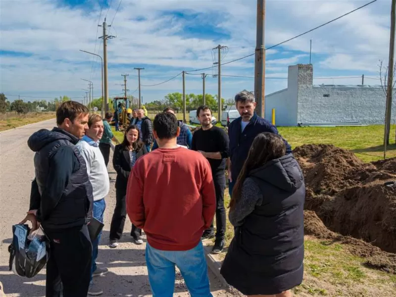 Avanza la ampliaci&oacute;n de la red de agua potable que beneficiar&aacute; a cuatro barrios