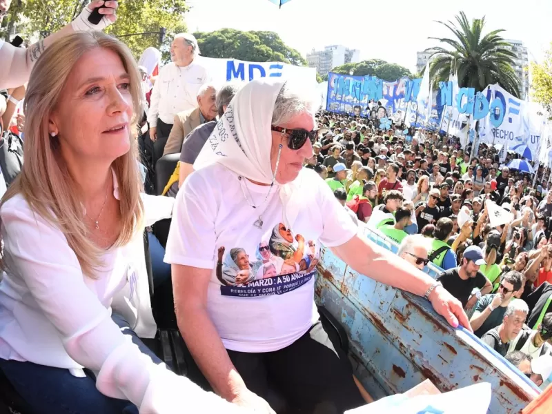 Ver&oacute;nica Magario: "La funci&oacute;n del Estado no es perseguir y desaparecer, es cuidar a todos los argentinos"