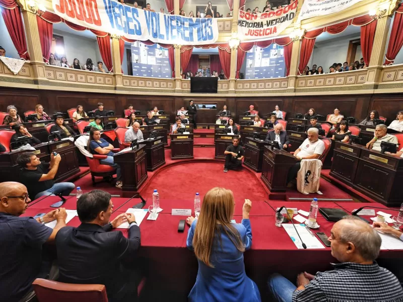 Ver&oacute;nica Magario: &ldquo;Los argentinos quieren que la democracia les garantice los derechos que necesitan&rdquo;