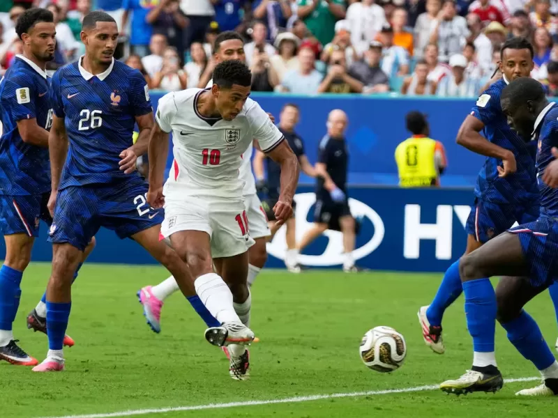 Inglaterra super&oacute; por 6 a 4 a Francia y se qued&oacute; con el tercer puesto del Mundial