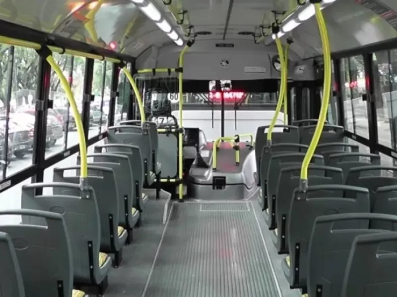 Transportistas "el sistema est&aacute; al borde del colapso" y anuncian recorte de servicios