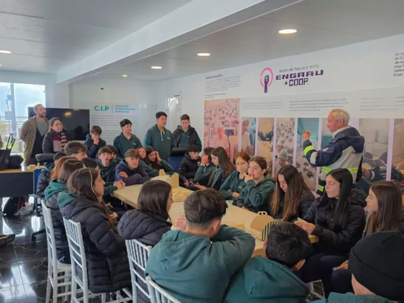 Estudiantes de Balcarce visitaron el Centro de Interpretaci&oacute;n de Puerto Quequ&eacute;n