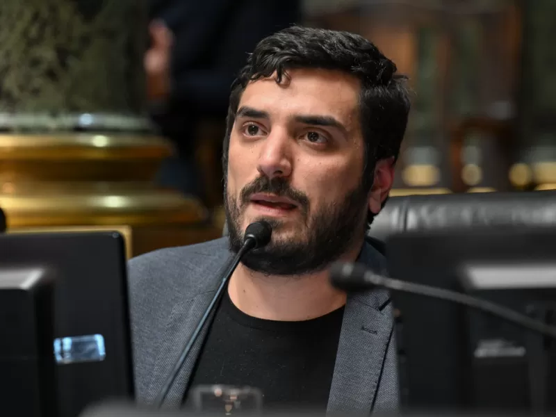 Francisco Loupias &ldquo;En la UCR no haremos ninguna alianza con nadie que haga un trato con Javier Milei&rdquo;