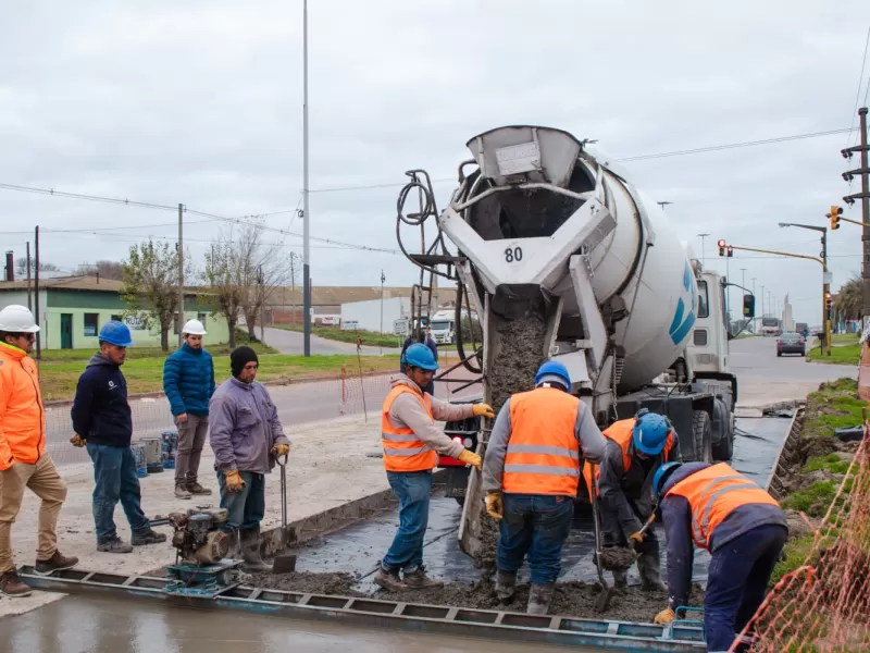Avanzan las obras de reparaci&oacute;n integral en la Avenida Almirante Brown