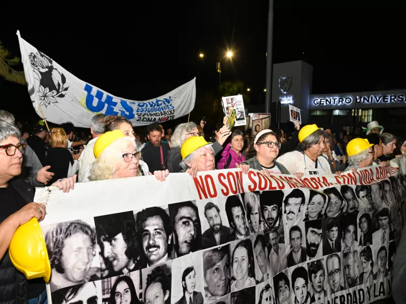 Homenaje a trabajadores de Astarsa desaparecidos durante la dictadura