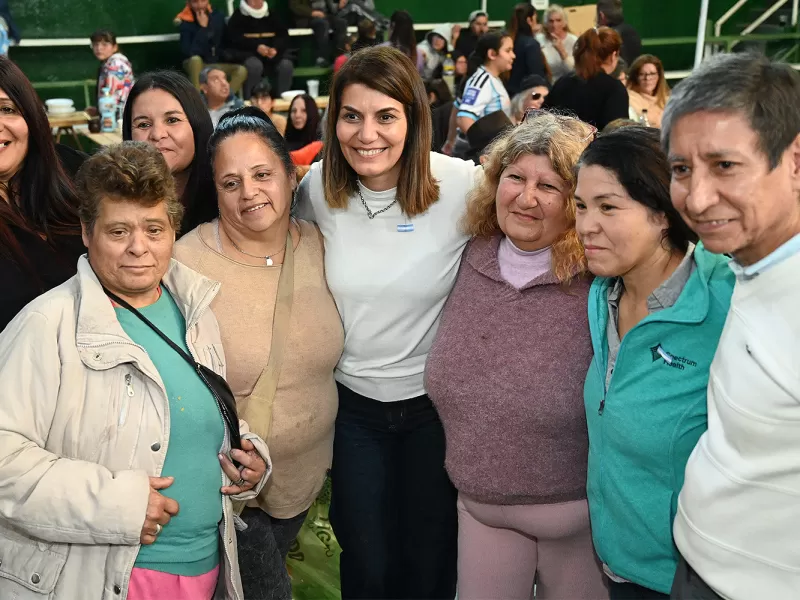 Zamora participó de los festejos por el Día de la Independencia en Troncos del Talar