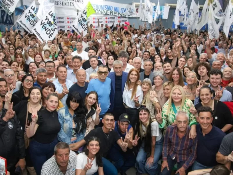 Ferraresi asumi&oacute; al frente del PJ  y llam&oacute; a &ldquo;refundar el peronismo&rdquo;