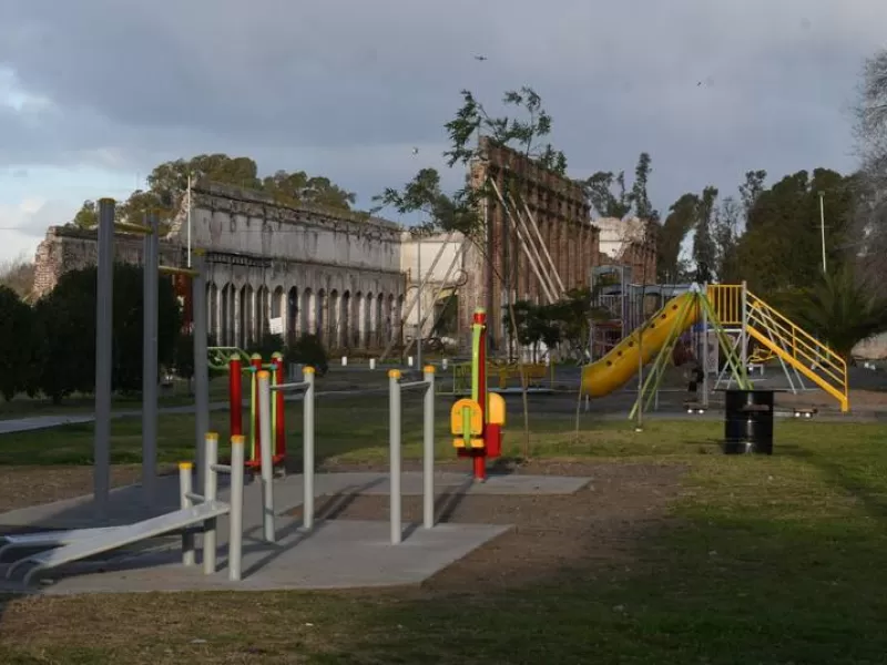 Avanzan las obras de mejora en el Parque Noroeste con nuevos juegos y espacios recreativos