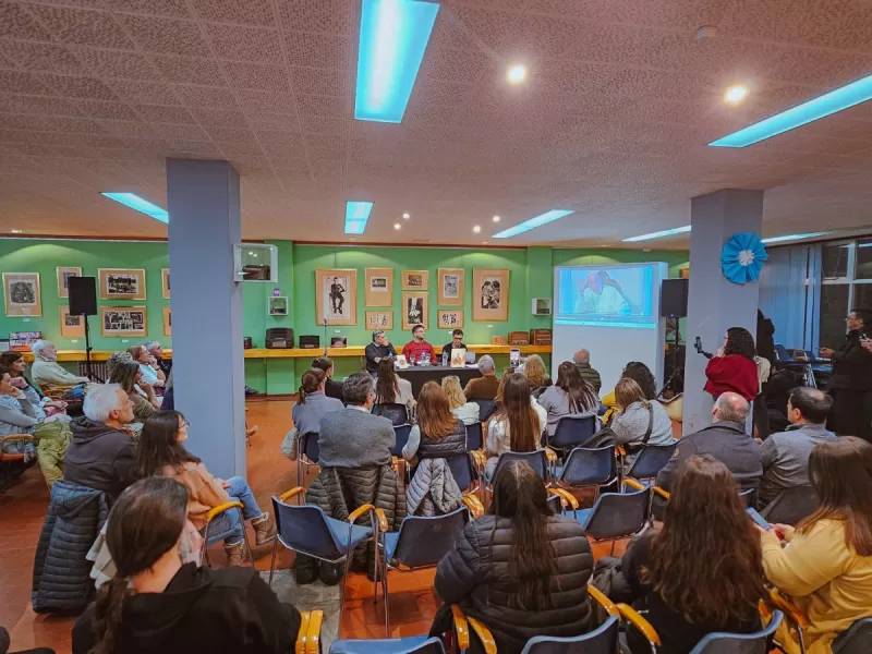 Gran convocatoria en la presentación de 