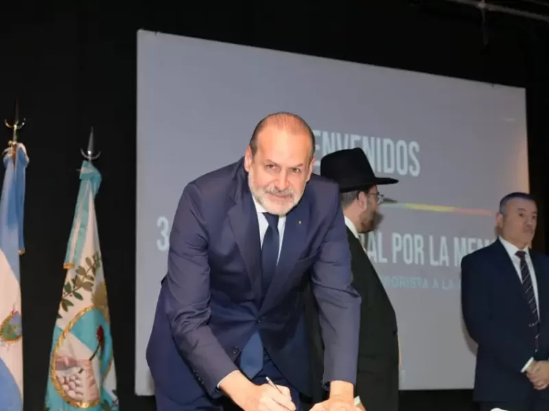Intendentes de todo el pa&iacute;s participaron del Encuentro Federal por la Memoria a 32 a&ntilde;os del atentado a la AMIA